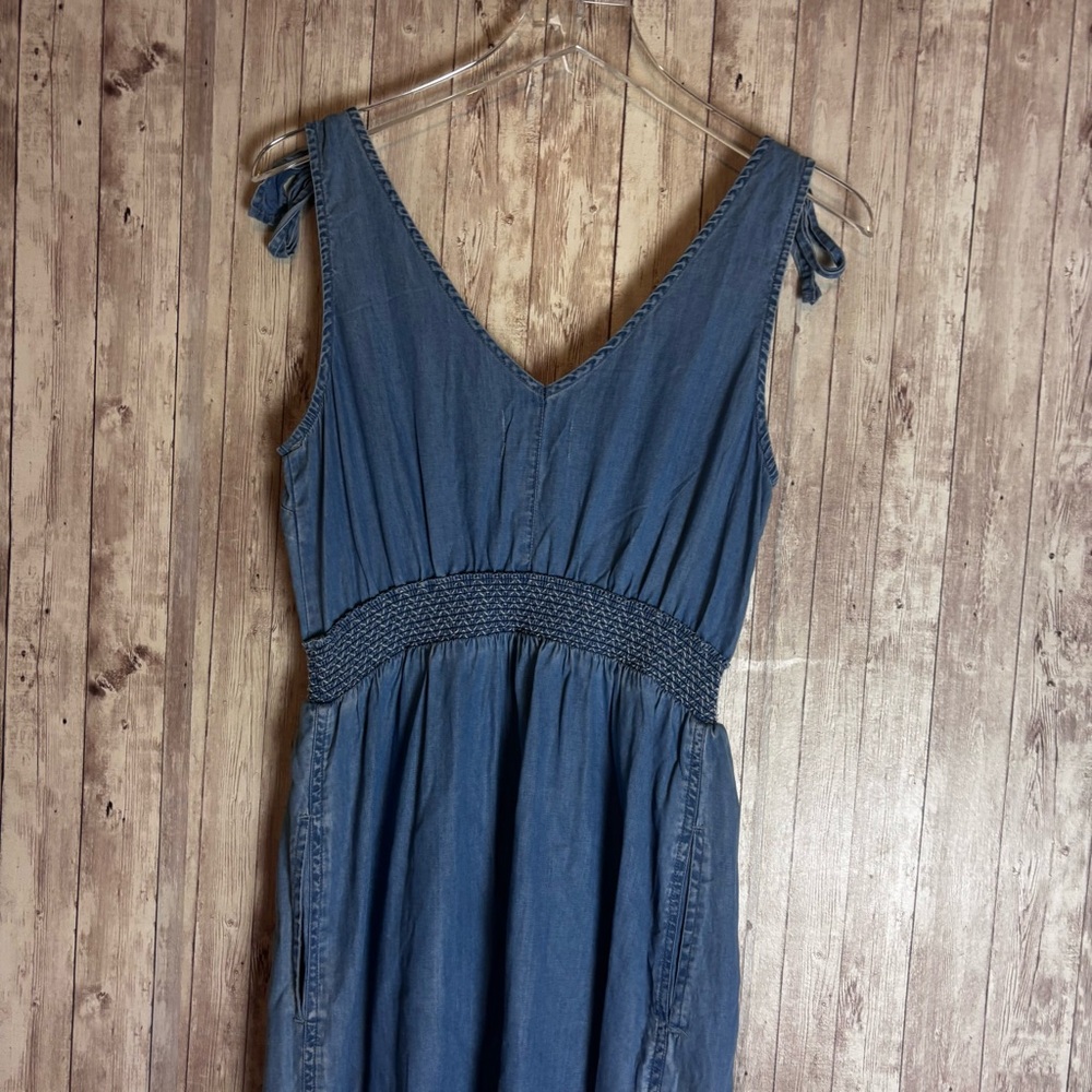 Olive + Oak Chambray Tie-Shoulder Midi Dress - Picture 6 of 8
